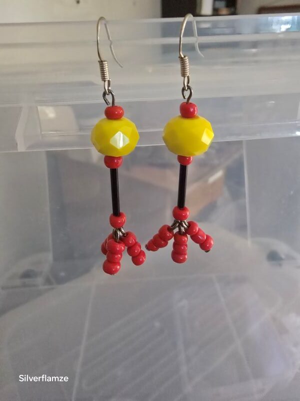 Red Yellow Black Glass Bead Necklace Set