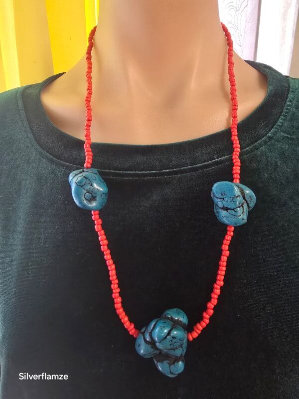 Turquoise Howlite Orange Bead Necklace - Image 10