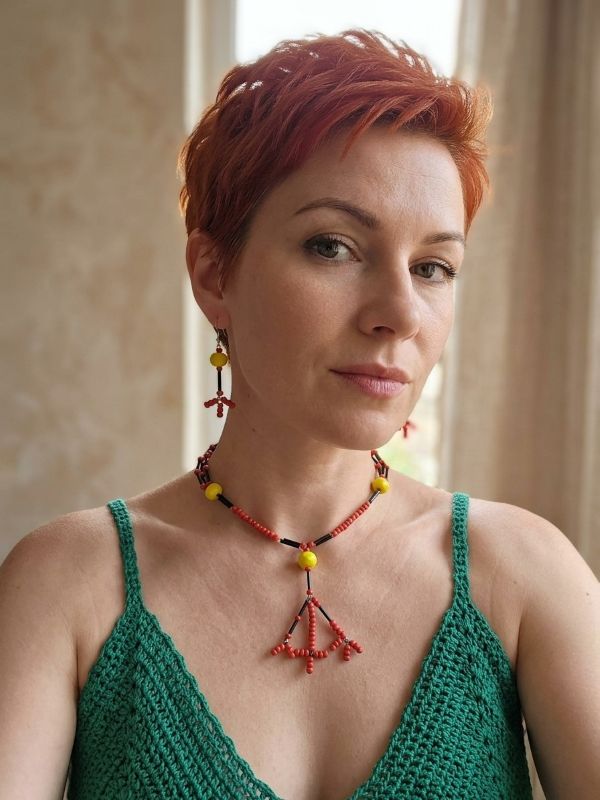 Red Yellow Black Glass Bead Necklace Set
