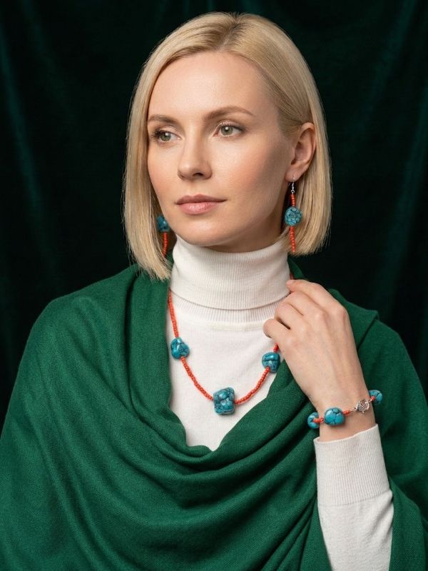 Turquoise Howlite Orange Bead Necklace