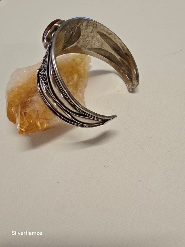 Sterling Silver Carnelian Gem Cuff Bangle - Image 4