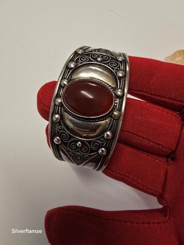 Sterling Silver Carnelian Gem Cuff Bangle - Image 6
