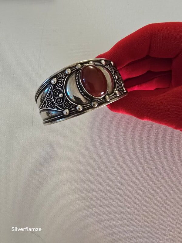 Sterling Silver Carnelian Gem Cuff Bangle