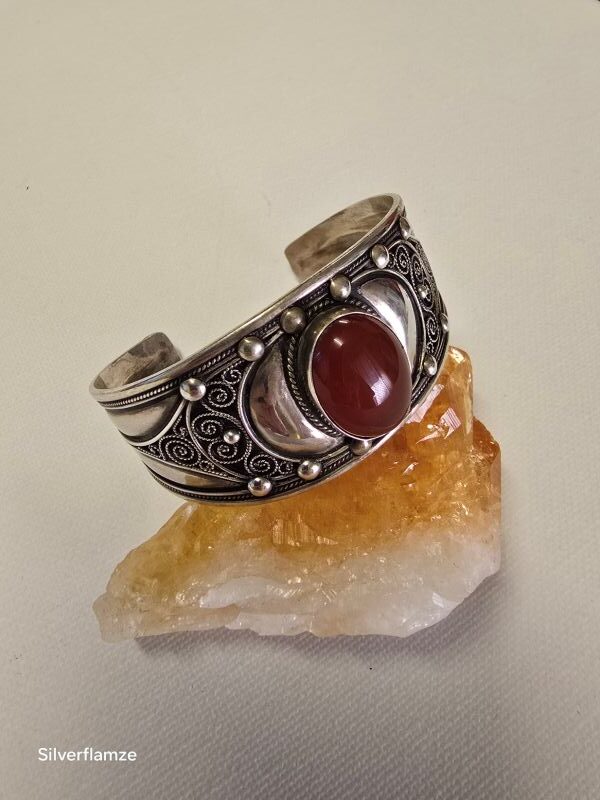 Sterling Silver Carnelian Gem Cuff Bangle - Image 2