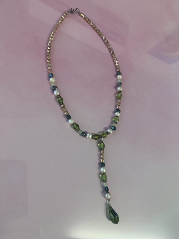 Water Pearl and green crystal necklace