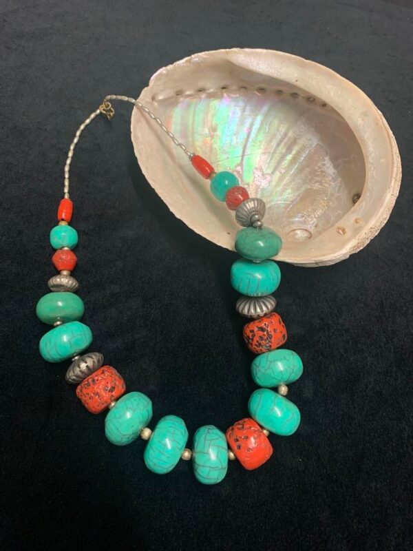 Berber-Red-and-Turquoise-Colour-Resin-Vintage-Necklace-