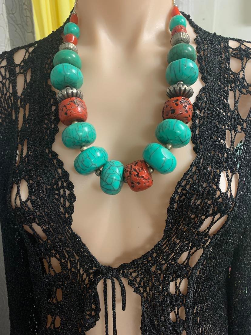 Berber-Red-and-Turquoise-Colour-Resin-Vintage-Necklace-