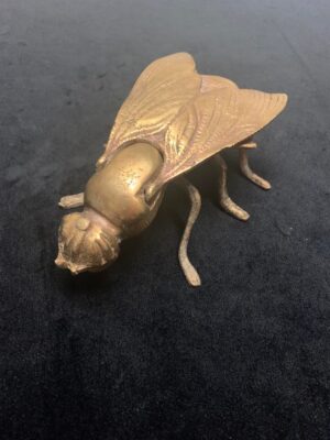 Fly Antique Brass Hinged Lid Ash Tray