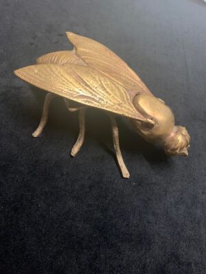 Fly Antique Brass Hinged Lid Ash Tray