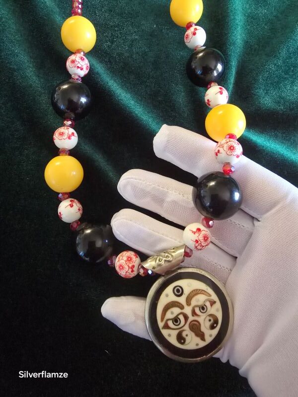 Yin Yang Yellow Black Bead Necklace Set
