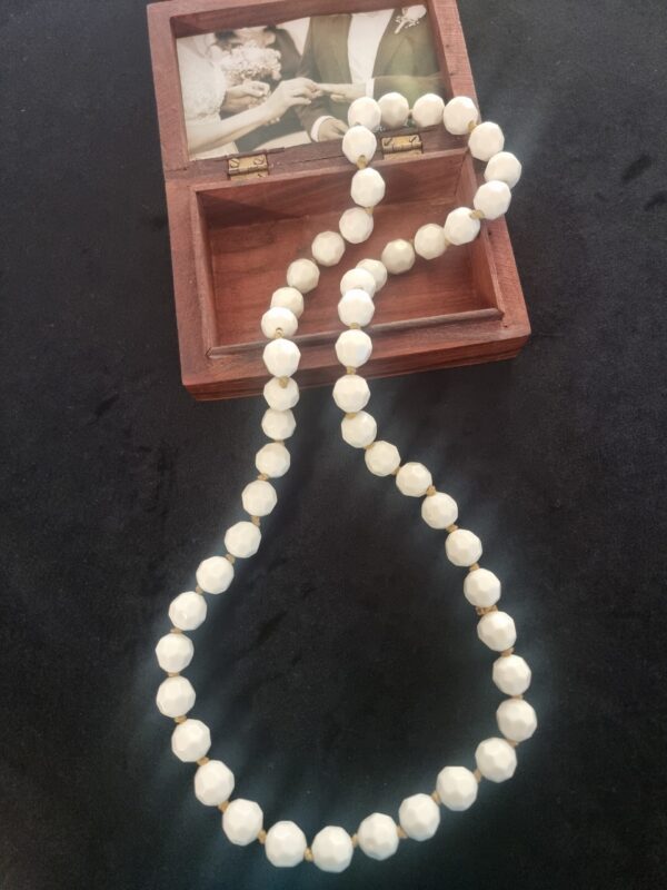 White honeycomb shape resin vintage necklace