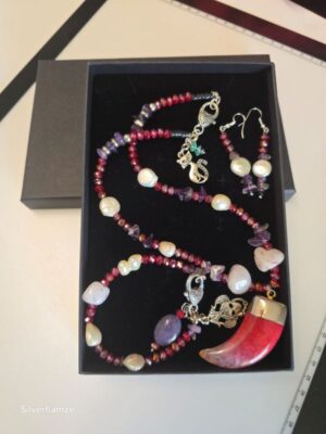 Red Quartz Tooth & Pearl Beaded Necklace Set