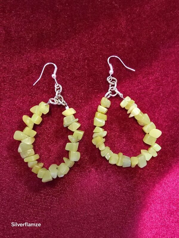 Lemon Jade Crystal Feather Beaded Necklace - Image 6